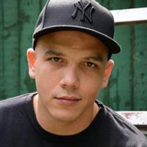 LUIS J. GOMEZ & FRIENDS