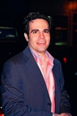 Mario Cantone (Samuel Byck)  Photo
