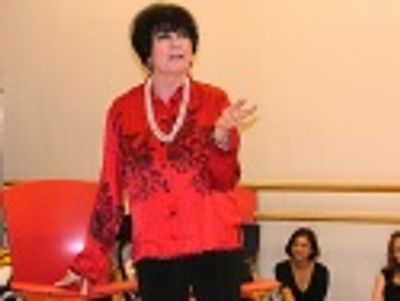  
Jo Anne Worley cracks the cast, crew and press up
as nutty Letitia Primrose singi Photo