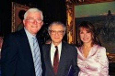 Phil Donahue, Sheldon and Marlo Thomas Photo