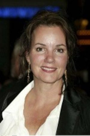 Margaret Colin Photo