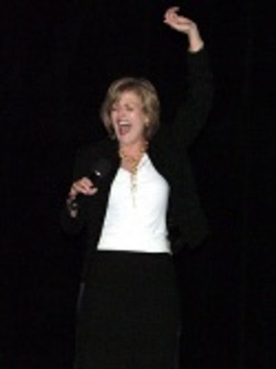 Karen Mason with a rousing rendition of "All That Jazz" Photo