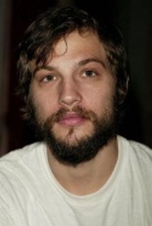 Logan Marshall-Green Photo