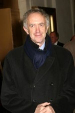 Jonathan Pryce Photo