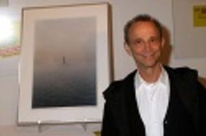 Joel Grey auctions off an original photograph at New York Times Arts & Leisure Weeken Photo