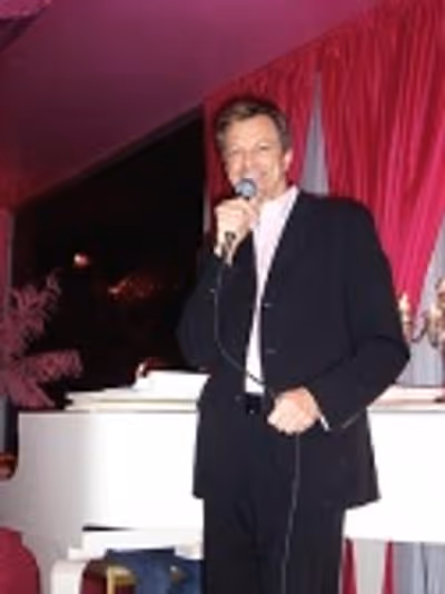 and your host...Jim Caruso.. Photo