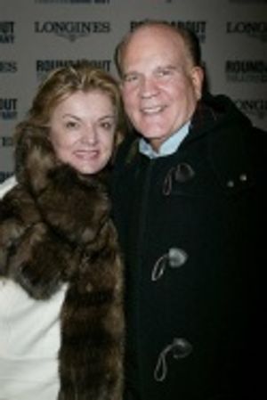 Suzanne Wright and Bob Wright Photo