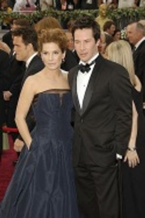 Sandra Bullock and Keanu Reeves Photo