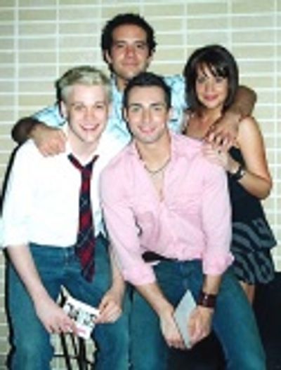 The cast and Scott pose for the BroadwayWorld cameras...
 Photo