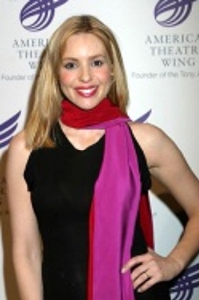 Olivia D'Abo  Photo
