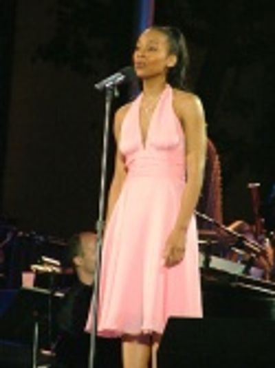 Anika Noni Rose Photo