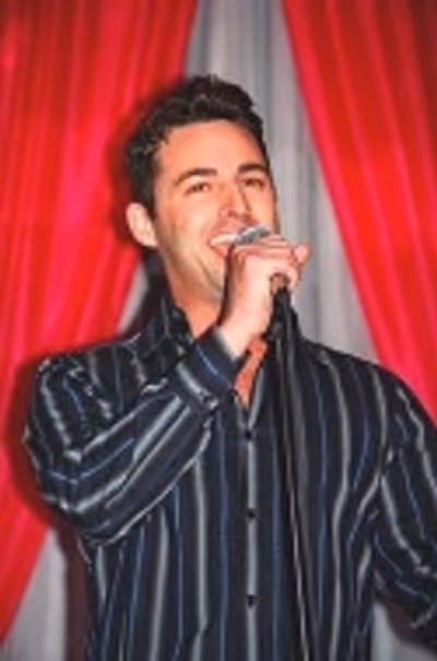 Max singing 'Only in New York'  Photo