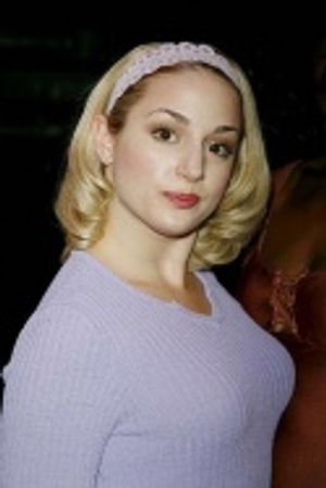 Jessica Lee Goldyn - (Val) Photo