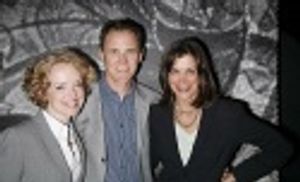 Nancy Anderson, Mark Moses & Wendy Malick

  Photo