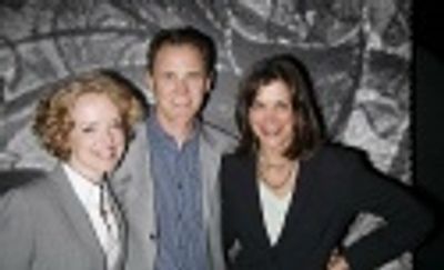 Nancy Anderson, Mark Moses & Wendy Malick

  Photo