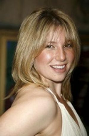 Ari Graynor Photo