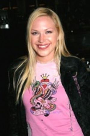 Adrienne Frantz Photo