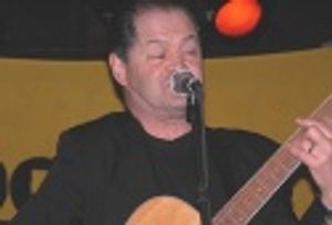 A dinner with Micky was also auctioned off for $550! Photo