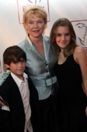 Eddie Alderson, Erica Slezak and Kristen Alderson Photo