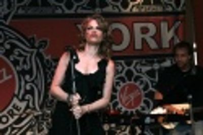 Sandra Bernhard Photo
