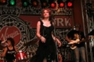 Sandra Bernhard Photo