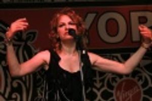 Sandra Bernhard Photo