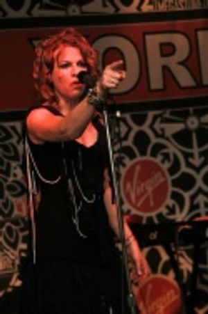 Sandra Bernhard Photo