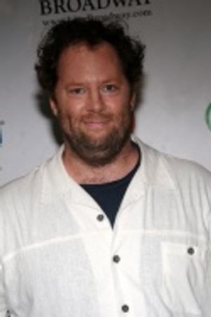 Shuler Hensley Photo