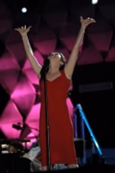 Bebe Neuwirth Photo