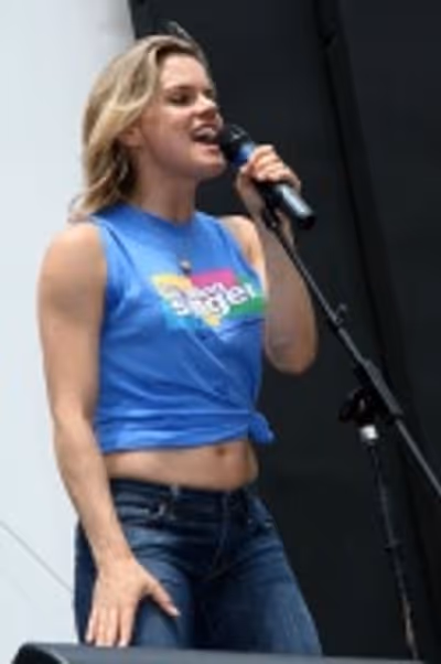 Amy Spanger Photo