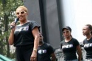 Darlene Love and Hairspray cast members Photo