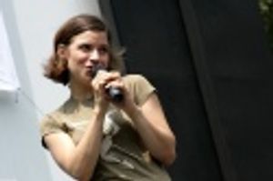 Jenn Gambatese Photo