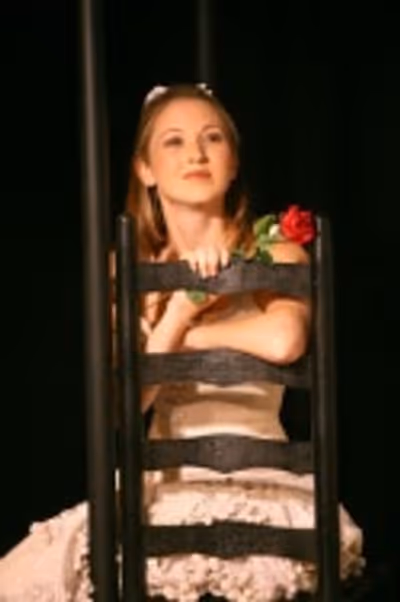 Sara Jean Ford Photo