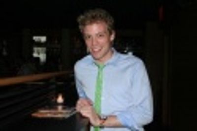 Barrett Foa Photo