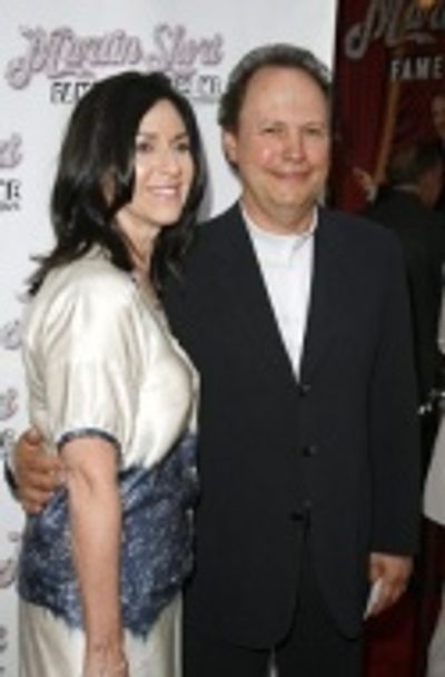 Billy Crystal and wife Photo