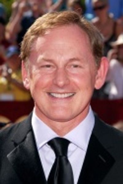 Victor Garber Photo
