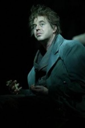 Don Stephenson as Renfield Photo