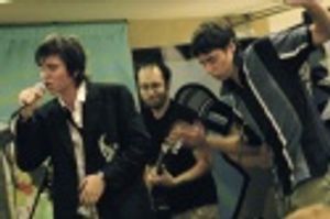 Matt Doyle singing "Alphabet Soup" from Lunch (accompanied by Billy Bob Bonson on gui Photo