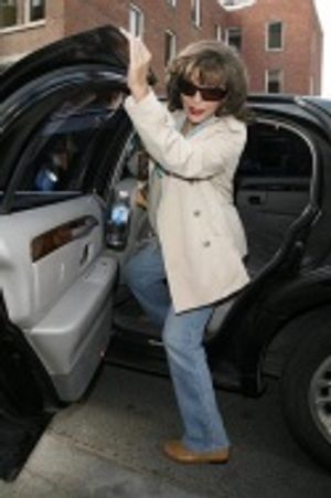 Joan Collins Photo