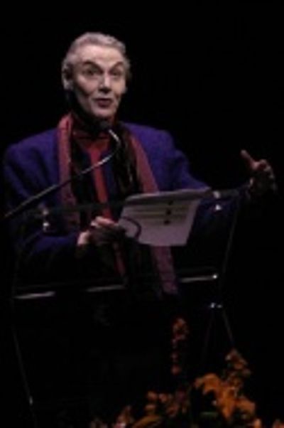 Marian Seldes reading a letter from Julie Andrews Photo