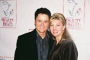 Donny Osmond and wife Debbie Osmond Photo