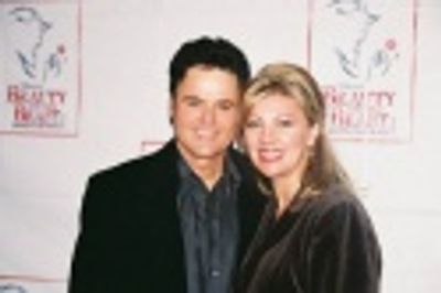 Donny Osmond and wife Debbie Osmond Photo