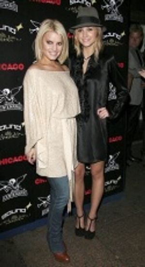 Jessica and Ashlee Simpson Photo
