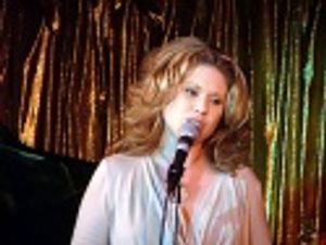 
Lori sings a soulful number Photo