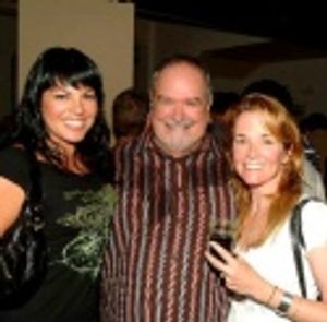 Sara Ramirez, Beehive producer Ronn Goswick and Lea Thompson Photo