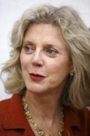 Blythe Danner Photo