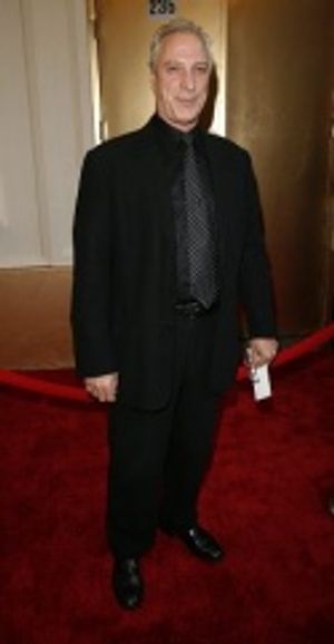 Robert LuPone
 Photo