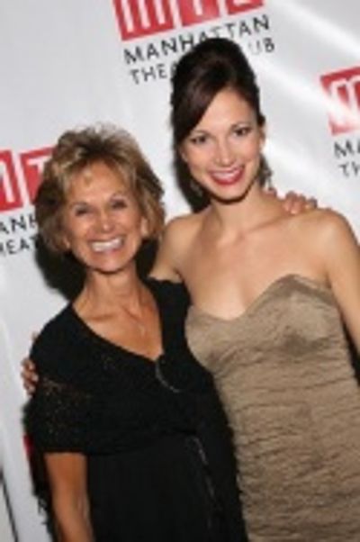 Jama Williamson and mother Beverly Photo