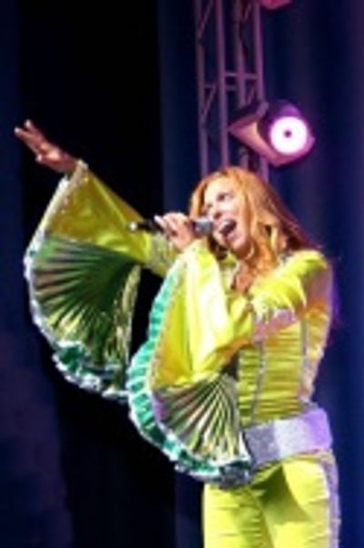 Carolee Carmell Photo