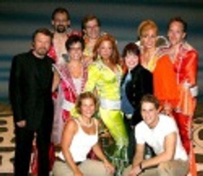 BjÃƒÂ¶rn Ulvaeus and Catherine Johnson with principal cast members backstage Photo